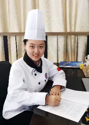 田憬若.jpg