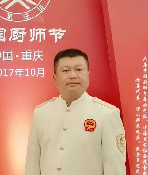 张亮.jpg